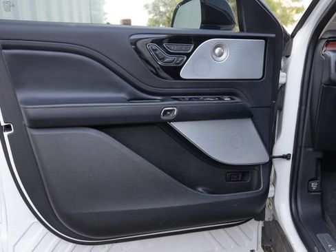 Used 2020 Lincoln Aviator Reserve w/ Equipment Group 202A AWD/4WD image 12