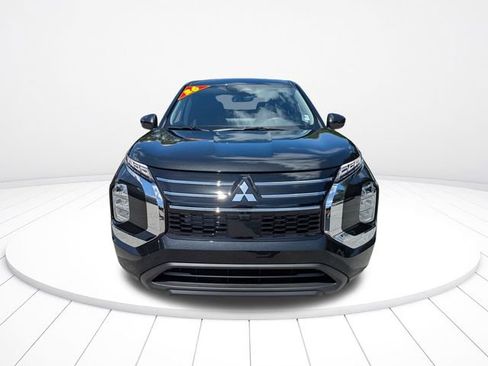 New 2026 Mitsubishi Outlander ES FWD image 9