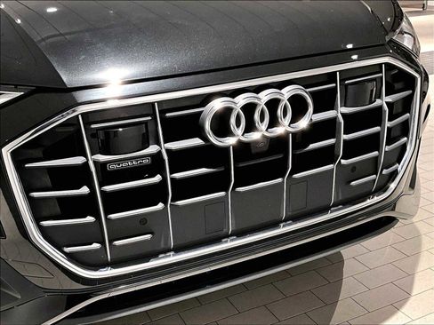 Used 2022 Audi Q8 Premium Plus w/ Premium Plus Package image 33