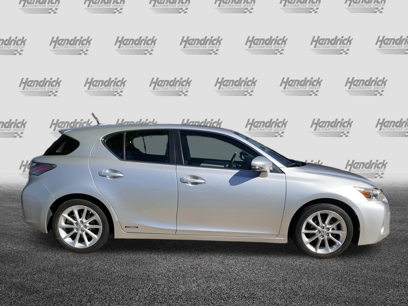 Used 2013 Lexus CT 200h FWD image 11