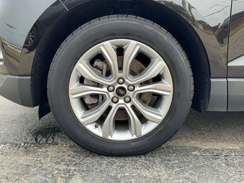 Used 2024 Ford Edge Titanium AWD/4WD image 30