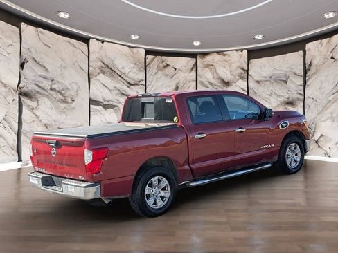 Used 2017 Nissan Titan SV RWD image 34