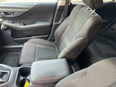 Used 2022 Subaru Outback Premium AWD/4WD image 17