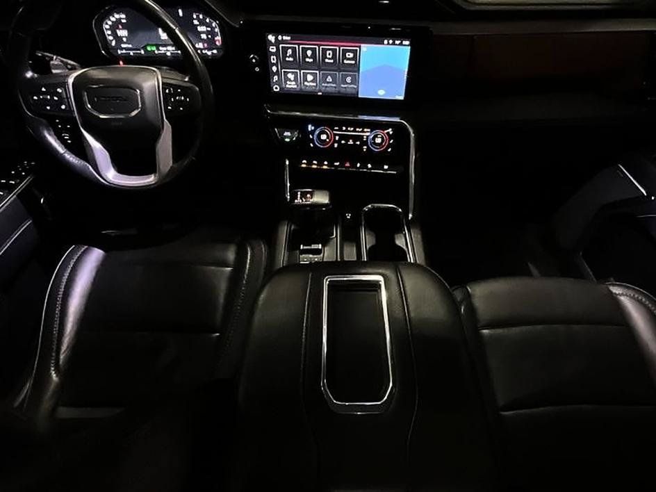 Used 2022 GMC Sierra 1500 Denali w/ Denali Reserve Package AWD/4WD image 3