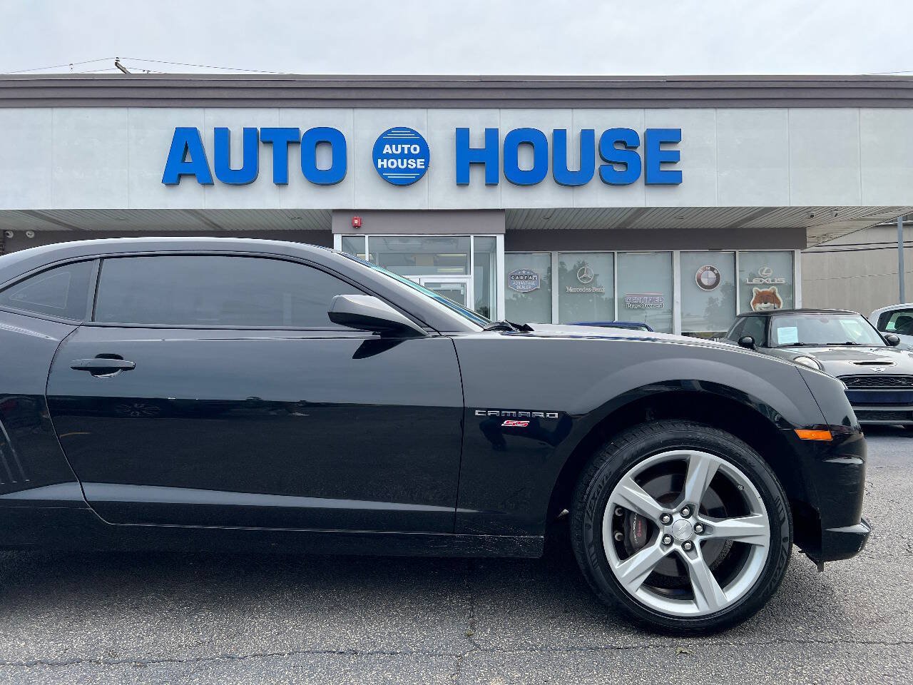 Used 2010 Chevrolet Camaro SS w/ RS Package RWD image 34