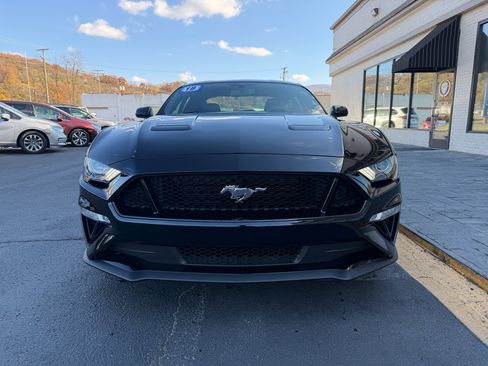 Used 2018 Ford Mustang GT w/ Equipment Group 301A image 7