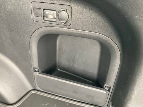 Certified 2023 Toyota RAV4 AWD Hybrid image 8