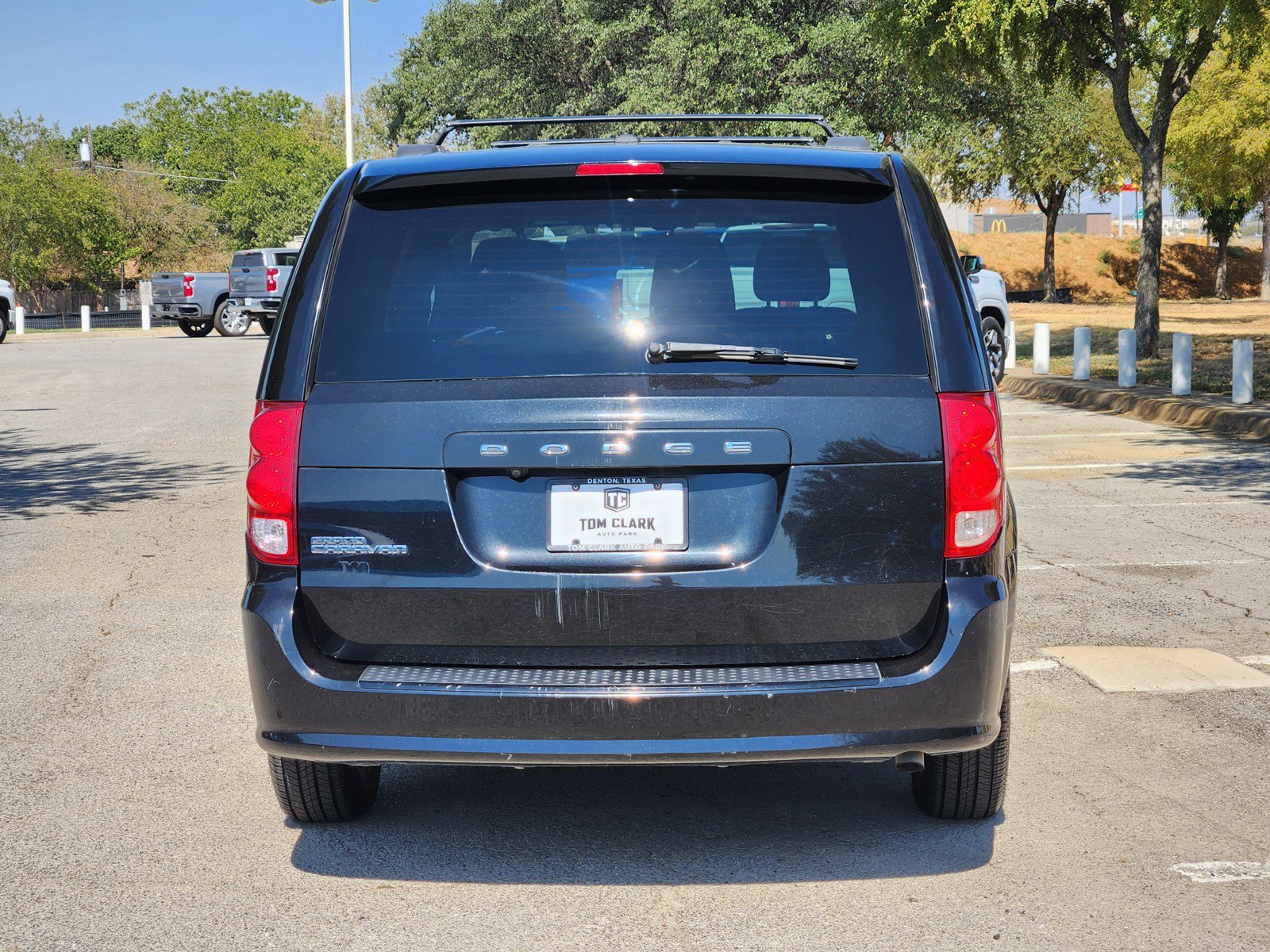 Used 2018 Dodge Grand Caravan SE FWD image 30