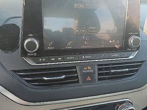 Used 2020 Nissan Altima 2.5 SV FWD image 8