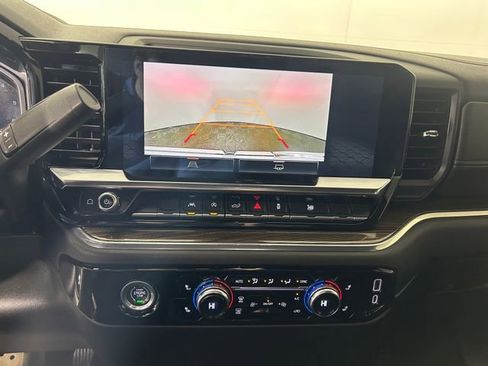 Used 2023 GMC Sierra 1500 Elevation image 23