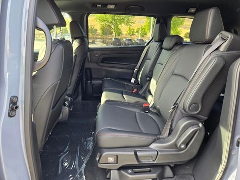 New 2026 Honda Odyssey Sport-L image 10