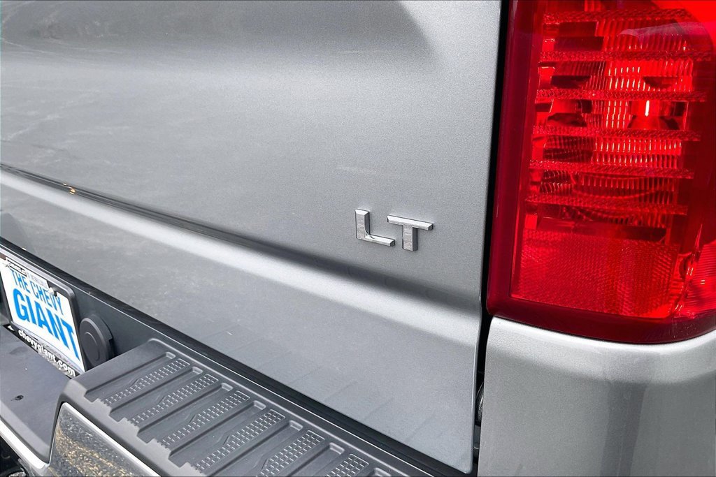 Used 2024 Chevrolet Silverado 1500 LT AWD/4WD image 28