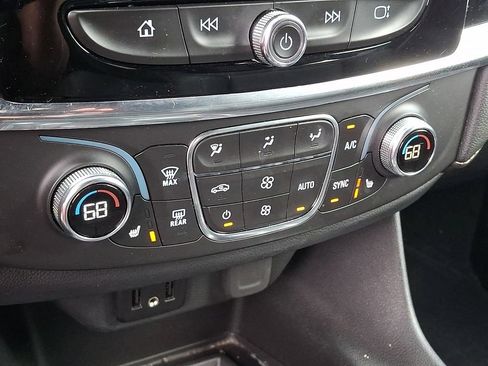 Certified 2023 Chevrolet Traverse LT AWD/4WD image 15