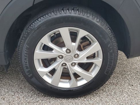 Used 2019 Hyundai Tucson SE image 9