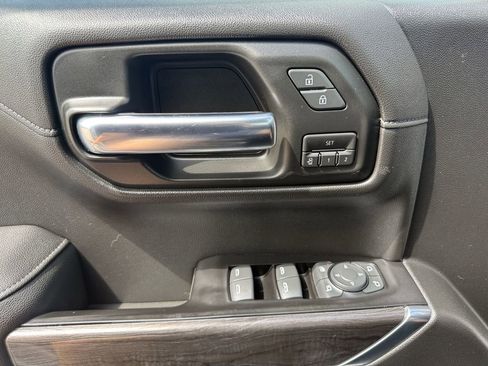 Used 2019 Chevrolet Silverado 1500 LTZ w/ LTZ Texas Edition AWD/4WD image 23