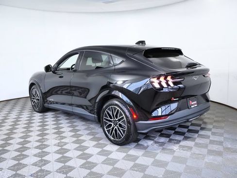 Certified 2025 Ford Mustang Mach-E Premium AWD/4WD image 4