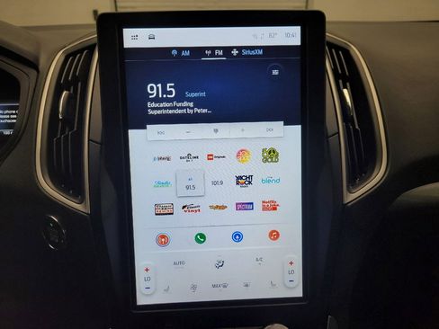 Used 2024 Ford Edge SEL image 25
