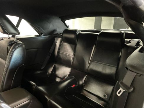 Used 2007 Ford Mustang Convertible RWD image 14