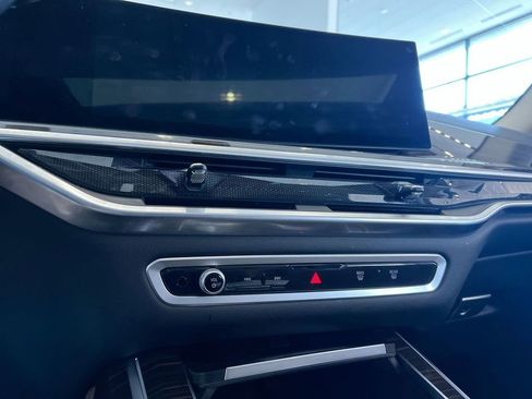 Used 2024 BMW X7 xDrive40i image 25