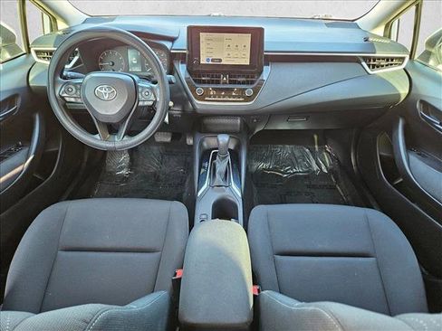 Used 2023 Toyota Corolla LE image 17