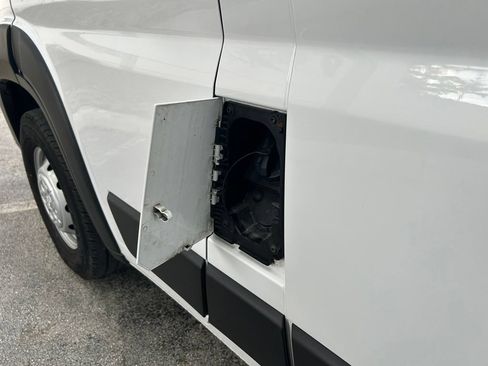 Used 2023 RAM ProMaster 2500 FWD image 36