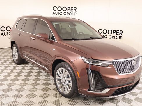 Used 2022 Cadillac XT6 Premium Luxury w/ LPO, Radiant Package AWD/4WD image 1