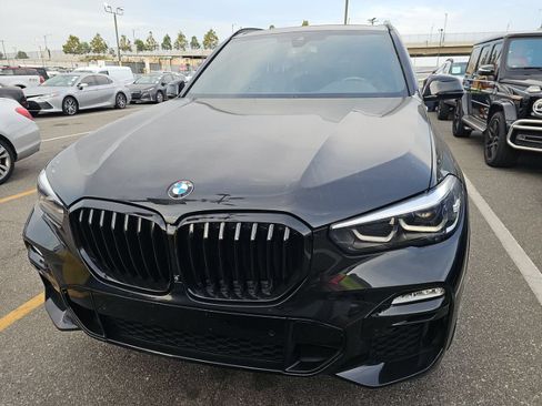 Used 2021 BMW X5 xDrive40i w/ M Sport Package AWD/4WD image 2