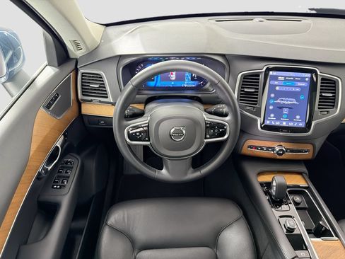 Certified 2023 Volvo XC90 B6 Core AWD/4WD image 22