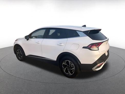 Used 2025 Kia Sportage LX image 10