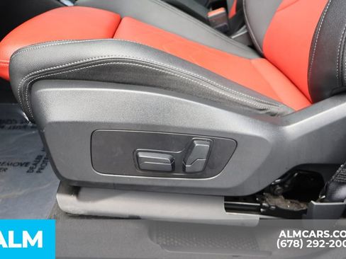Used 2023 BMW X1 xDrive28i w/ M Sport Package AWD/4WD image 15