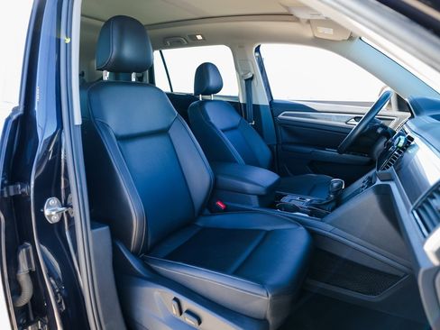 Used 2019 Volkswagen Atlas SEL R-Line image 28