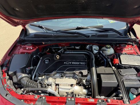 Used 2016 Chevrolet Malibu LT w/ Leather Package FWD image 22