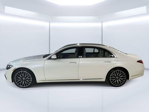 Used 2023 Mercedes-Benz S 500 4MATIC image 2