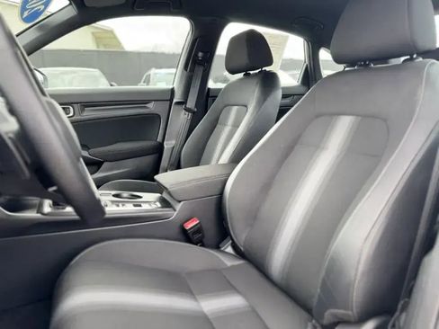 Used 2025 Honda Civic Sport image 12