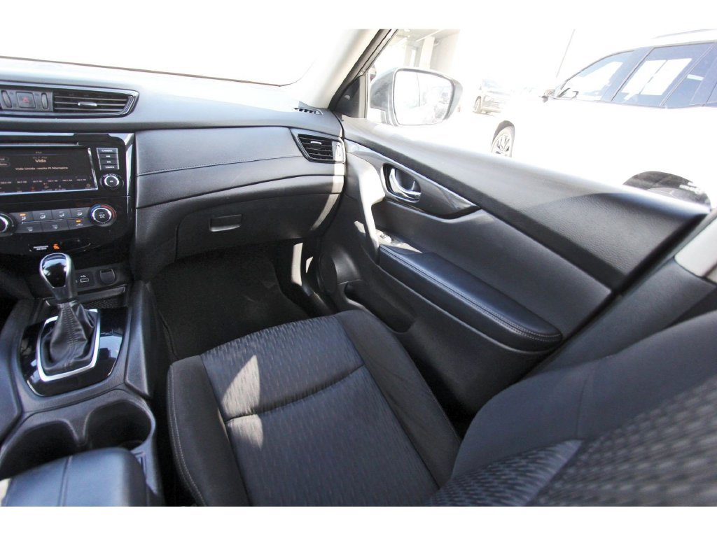 Used 2020 Nissan Rogue S w/ Special Edition Package FWD image 10