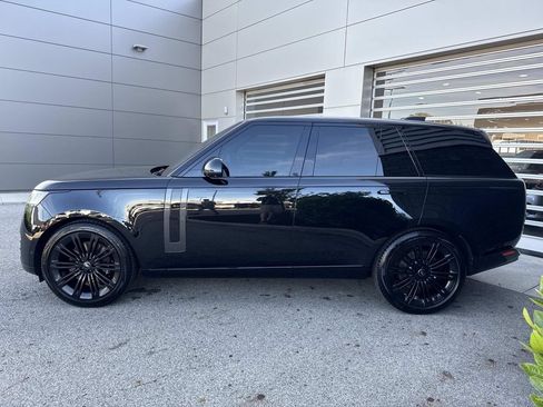 Certified 2023 Land Rover Range Rover SE AWD/4WD image 4