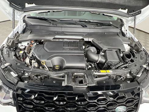 Certified 2025 Land Rover Discovery Sport S image 32