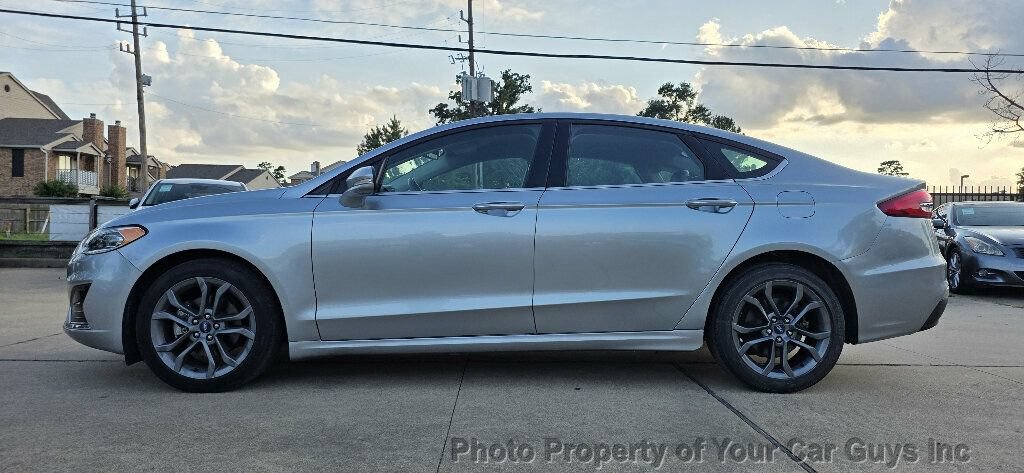 Used 2020 Ford Fusion SEL FWD image 22