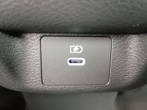 New 2025 Nissan Versa SR w/ Trunk Package image 24