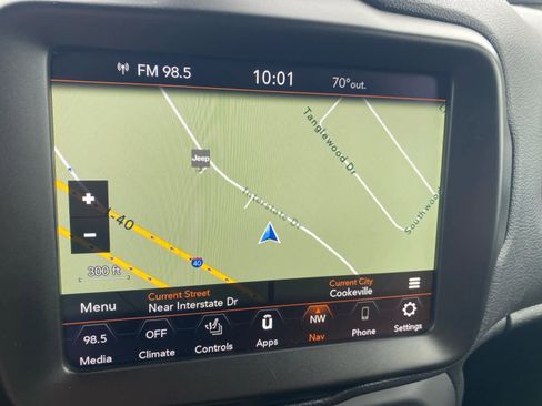 Used 2021 Jeep Renegade Latitude AWD/4WD image 18