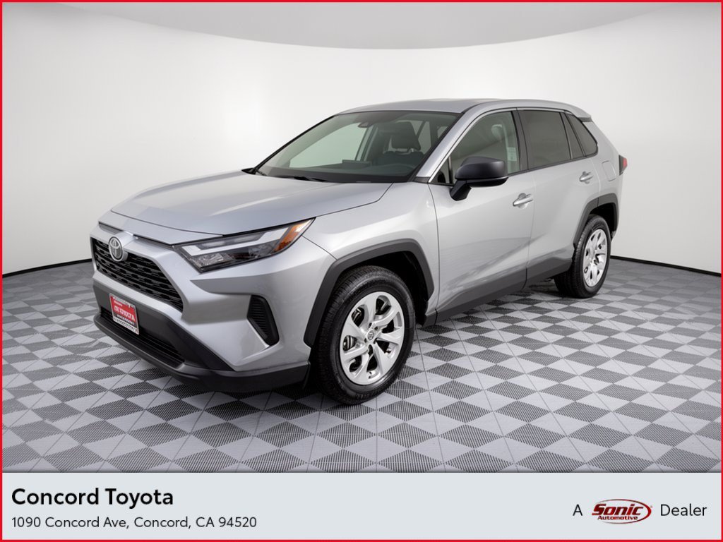 Used 2025 Toyota RAV4 LE AWD/4WD image 1