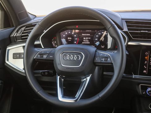 New 2025 Audi Q3 2.0T Premium image 20