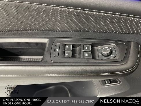 Used 2024 Volkswagen Atlas SEL Premium R-Line image 21