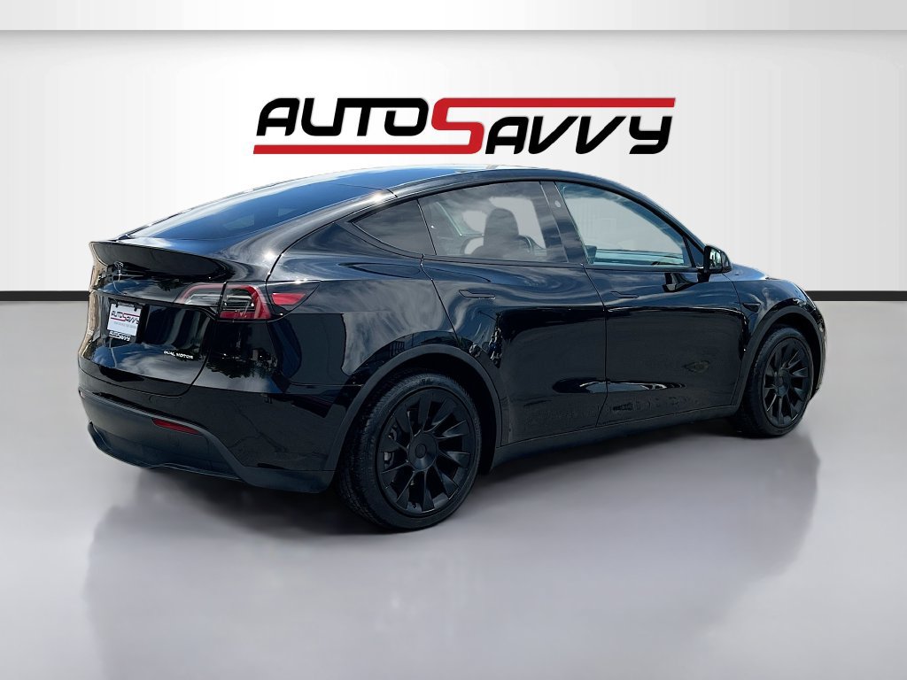 Used 2024 Tesla Model Y Long Range AWD/4WD image 7