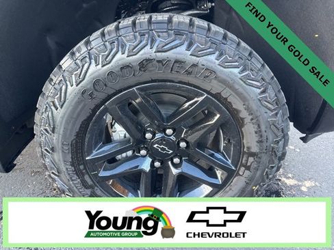 New 2026 Chevrolet Silverado 1500 Custom Trail Boss w/ LPO, Dark Essentials Package image 9