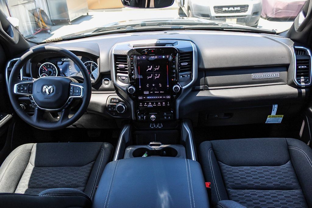 New 2026 RAM 1500 Big Horn AWD/4WD image 13