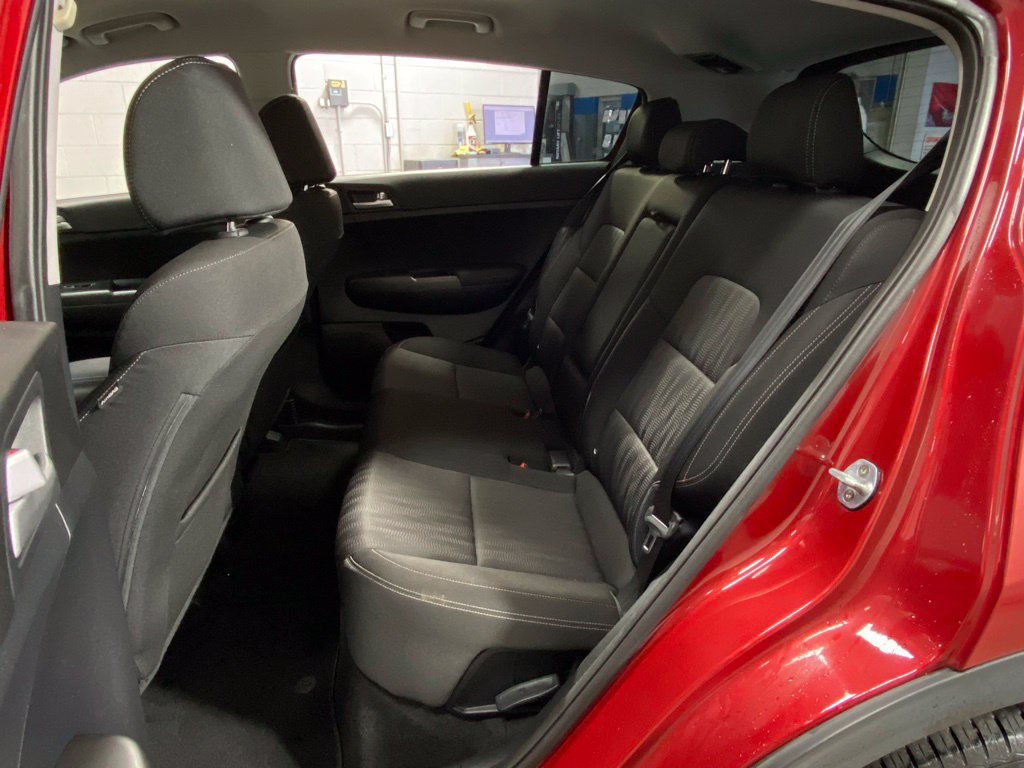 Used 2020 Kia Sportage LX AWD/4WD image 26