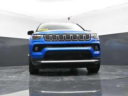 Used 2025 Jeep Compass Limited AWD/4WD image 52