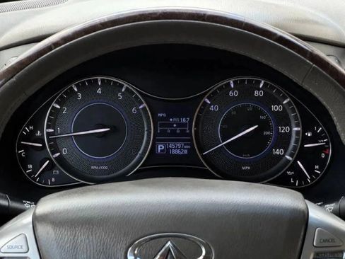 Used 2017 INFINITI QX80 2WD w/ Driver Assistance Package image 35