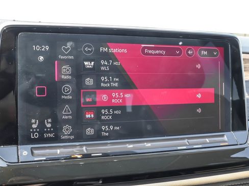 Certified 2025 Volkswagen Atlas SEL AWD/4WD image 24